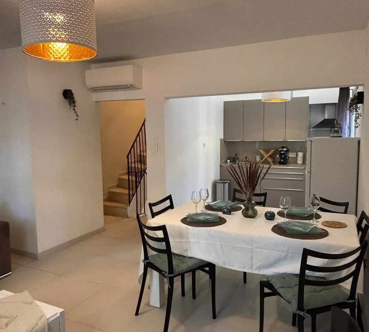 Holiday home Maison Clim Ville - Arenes Arles - Train Station 6 People