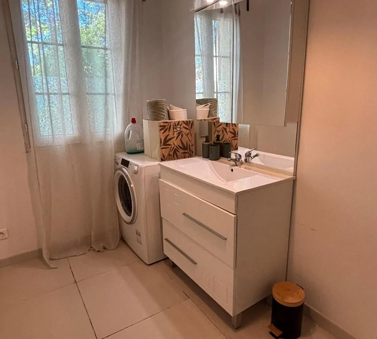 Maison Clim Ville - Arenes Arles - Train Station 6 People Holiday home