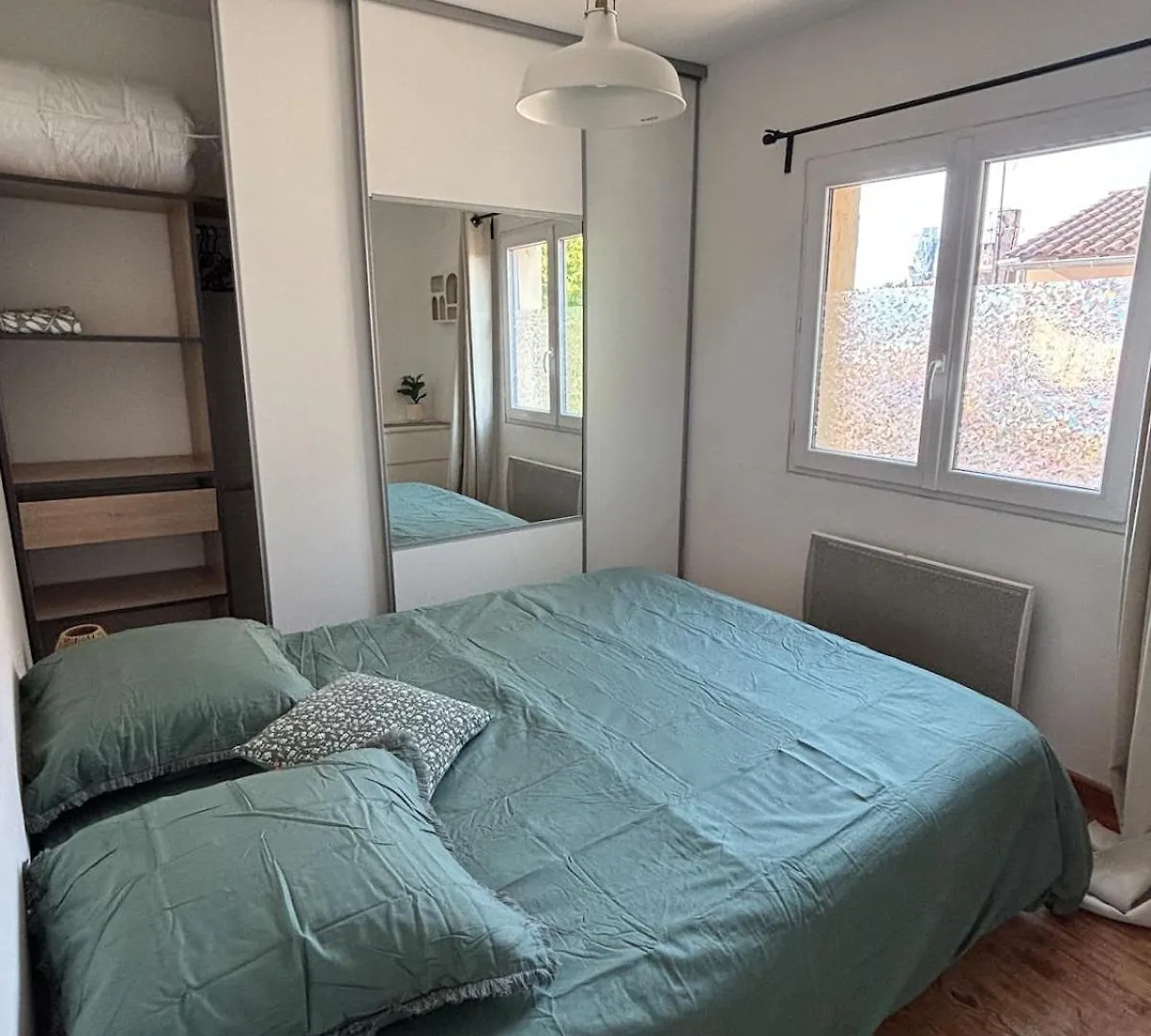 Holiday home Maison Clim Ville - Arenes Arles - Train Station 6 People France