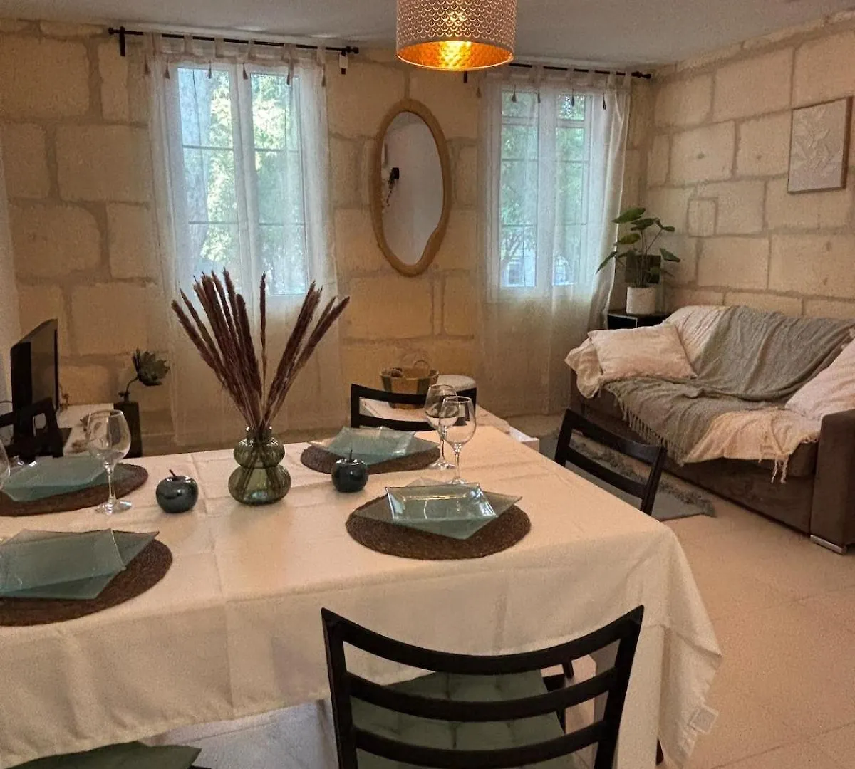 Holiday home Maison Clim Ville - Arenes Arles - Train Station 6 People